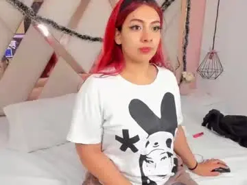 Caroo_gomeez  live sex cam