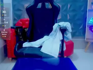 Cristal_war  live sex cam