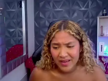 Cristal_war  live sex cam