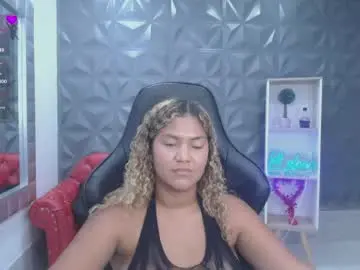 Cristal_war  live sex cam