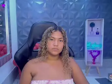 Cristal_war  live sex cam