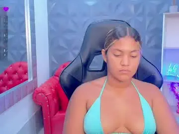 Cristal_war  live sex cam