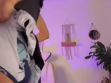 Emma_rinaldi_  live sex cam