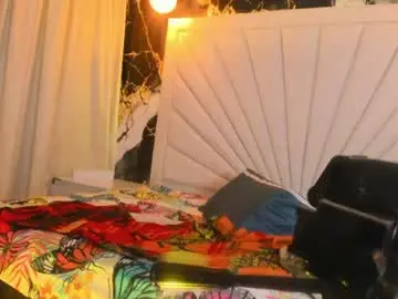 Katyhornymilfsexy  live sex cam