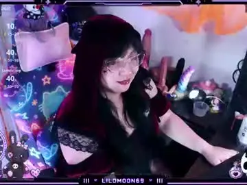 Lilomoon69  live sex cam