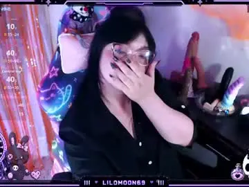 Lilomoon69  live sex cam