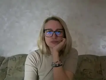 Melly_rosey  live sex cam