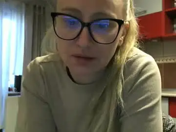 Melly_rosey  live sex cam