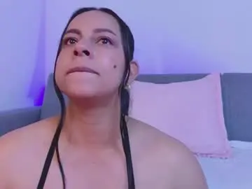 Mila_chic  live sex cam