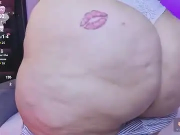 Mila_chic  live sex cam