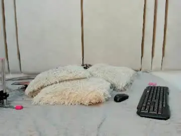 Nicolleary  live sex cam