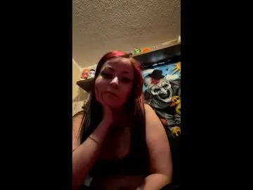 Nikeehpennhurst  live sex cam