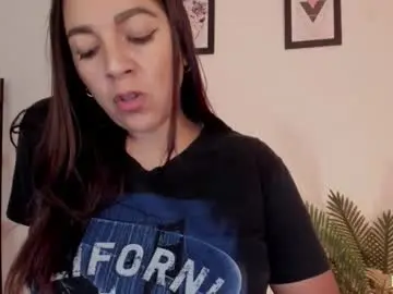 Pink_kitten_  live sex cam