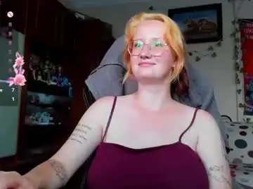 Roniya_v  live sex cam