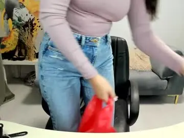 Sassytiff  live sex cam