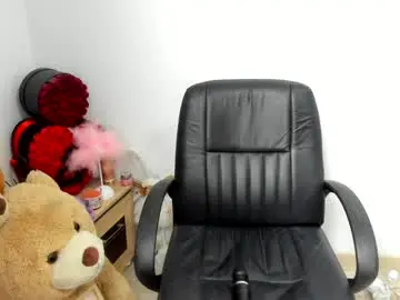 Sassytiff  live sex cam