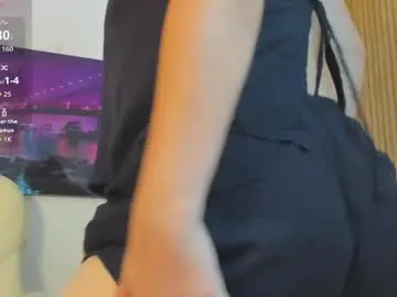 Alennax  live sex cam