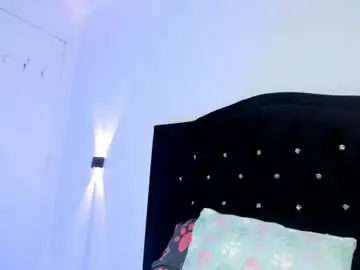 Gisell_antonella  live sex cam