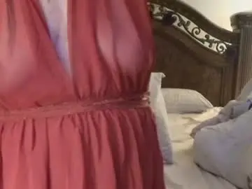 Hidden_gold_milf  live sex cam