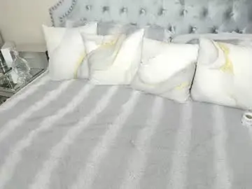 Kiarose  live sex cam