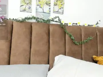 Lulu_girl23  live sex cam