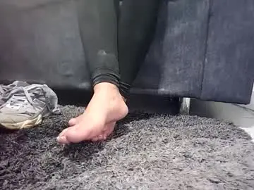 Monalia17  live sex cam