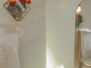 Naamah_b  live sex cam