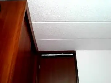 Rossanalionheart  live sex cam