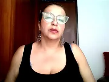 Rossanalionheart  live sex cam