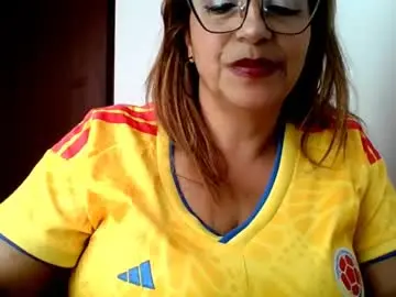 Rossanalionheart  live sex cam