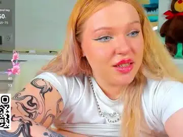 Sqwrtg  live sex cam