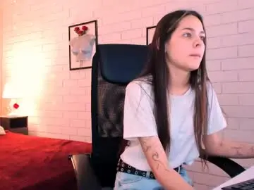 Ulianeer  live sex cam