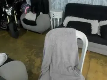 Valentinaextreme  live sex cam