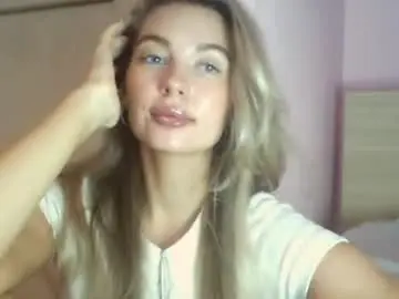 Viraya  live sex cam