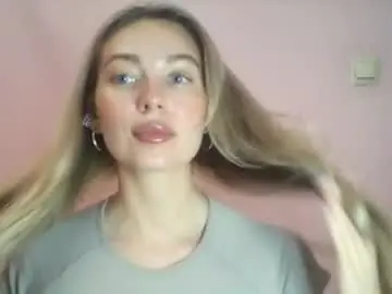 Viraya  live sex cam