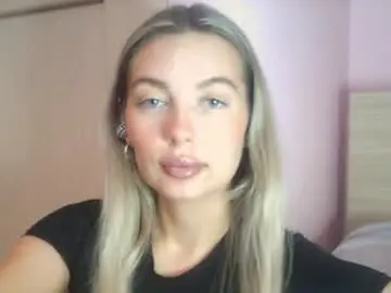Viraya  live sex cam