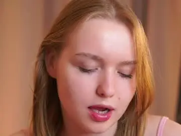 Yangsperanza  live sex cam