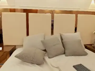 _lya_white  live sex cam
