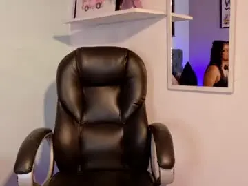 Aryy_17  live sex cam