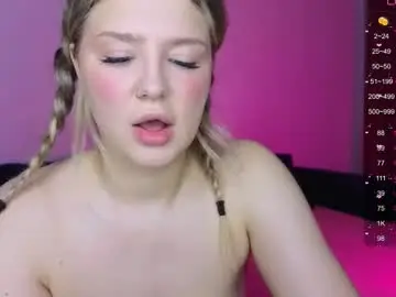 B_e_l_l_a__t_r_i_x  live sex cam