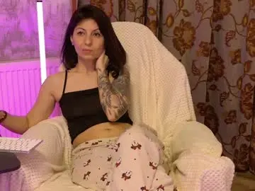 Crissy_love  live sex cam