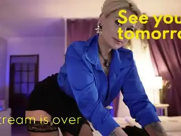 Divine_kim  live sex cam
