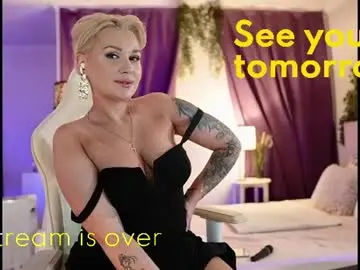 Divine_kim  live sex cam