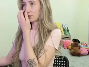 Leona_vixen  live sex cam