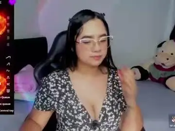Miavarela_  live sex cam