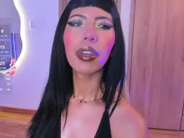 Nina_fooxxx1  live sex cam