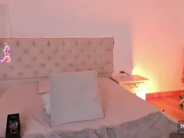 Nina_fooxxx1  live sex cam