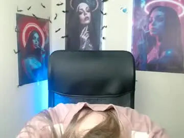 Stranger_giirl  live sex cam
