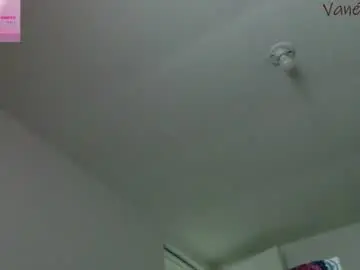 Vanessared2  live sex cam
