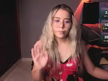 Aiilyn_dss18  live sex cam